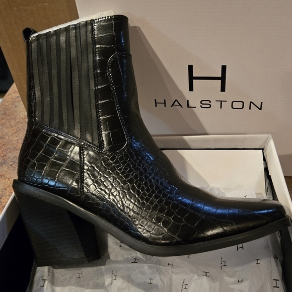 NEW H by Halston Black Western Ankle Booties Chunky Heel Boots/Booties - Picture 7 of 7